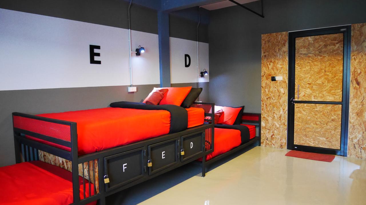 Albergue Amity Poshtel Krabi town Exterior foto