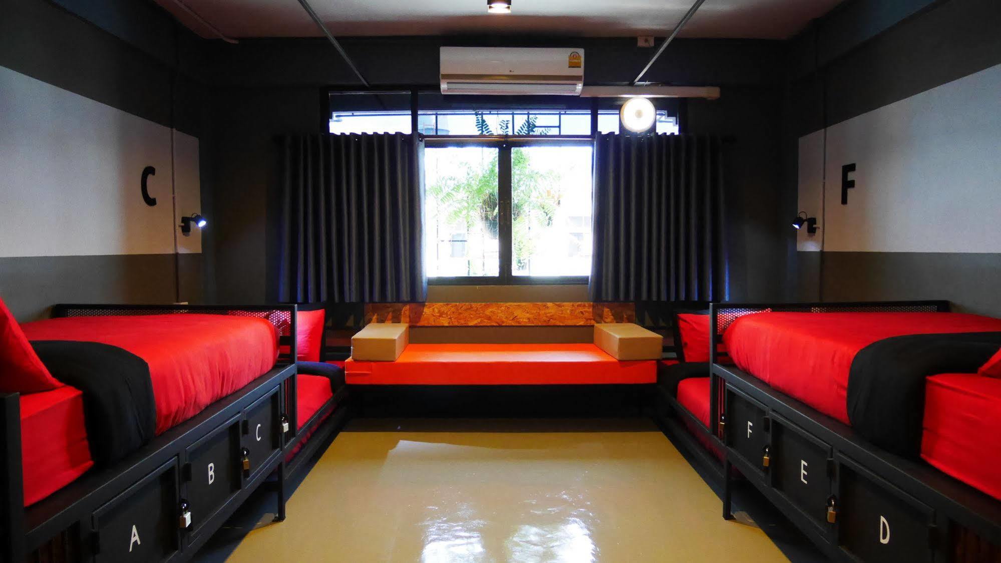 Albergue Amity Poshtel Krabi town Exterior foto